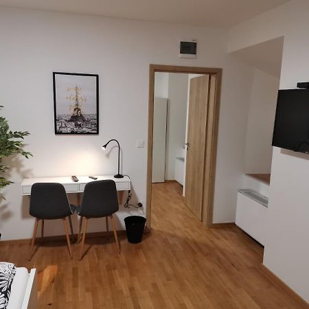 Pubyland Rooms & Apartments Rogatec المظهر الخارجي الصورة