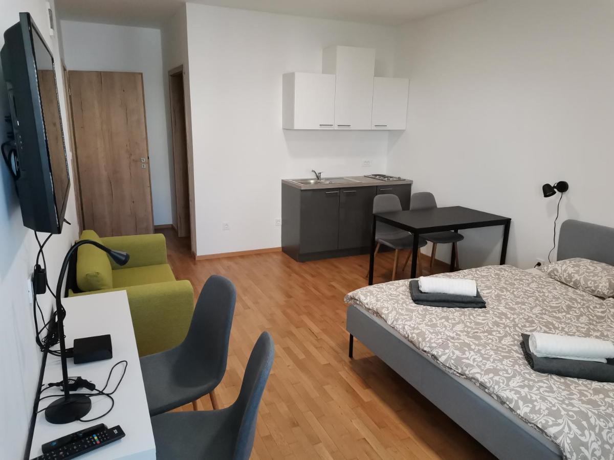Pubyland Rooms & Apartments Rogatec المظهر الخارجي الصورة