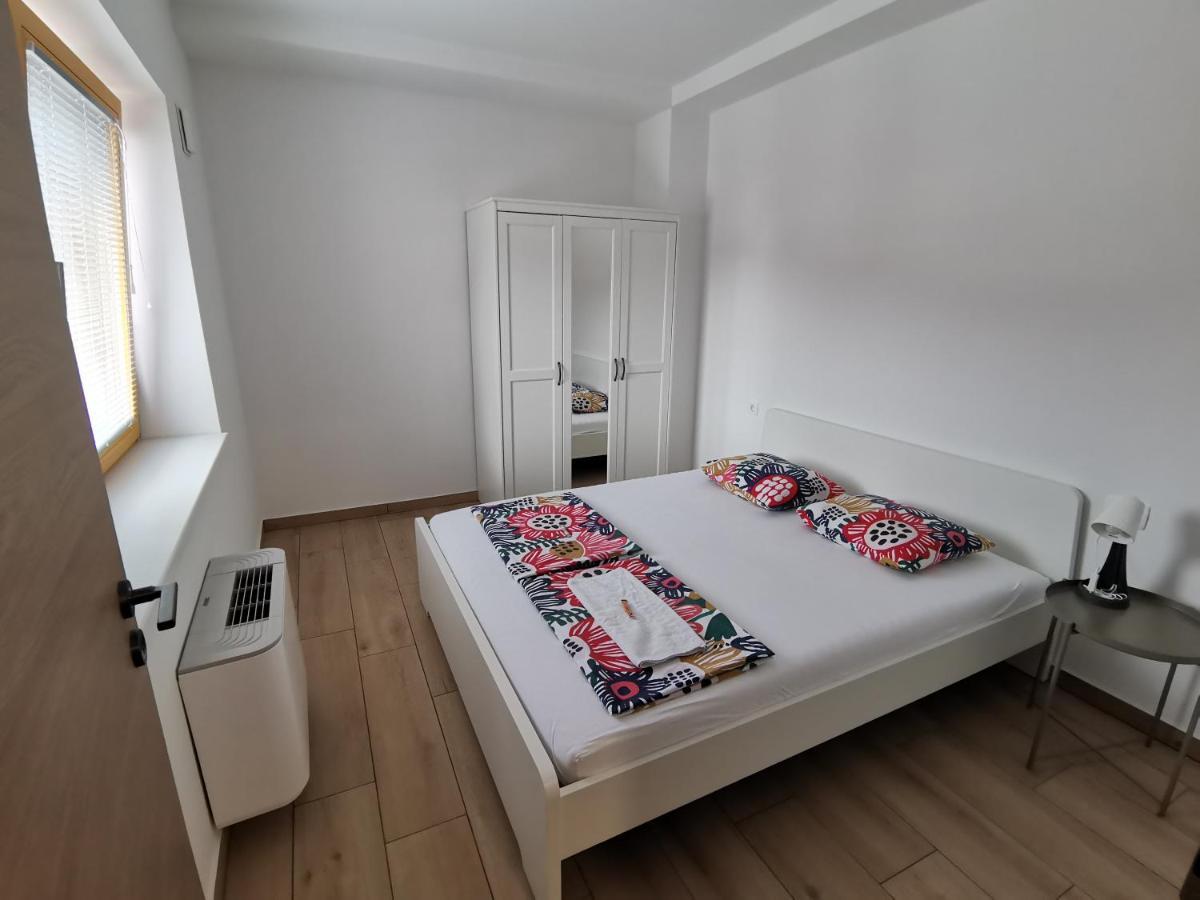 Pubyland Rooms & Apartments Rogatec المظهر الخارجي الصورة