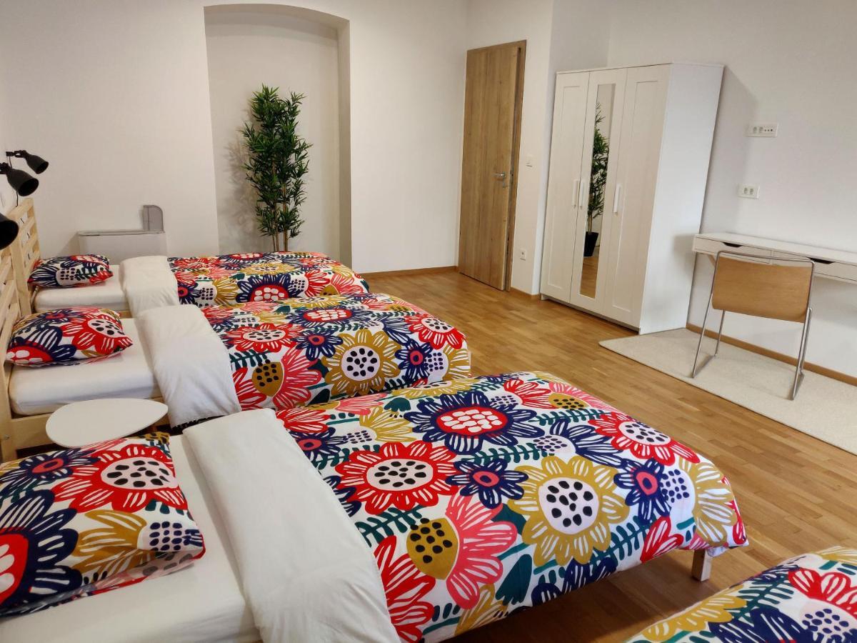 Pubyland Rooms & Apartments Rogatec المظهر الخارجي الصورة