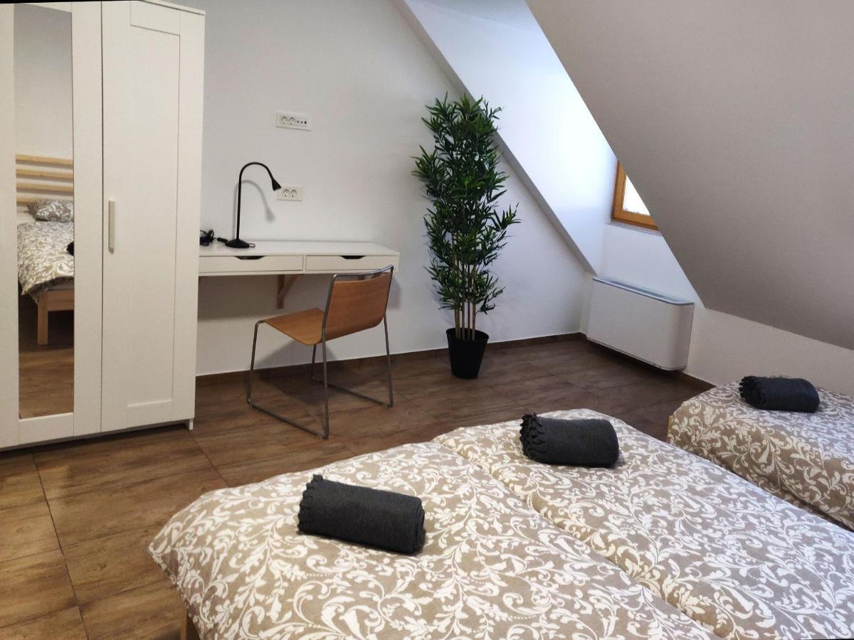 Pubyland Rooms & Apartments Rogatec المظهر الخارجي الصورة