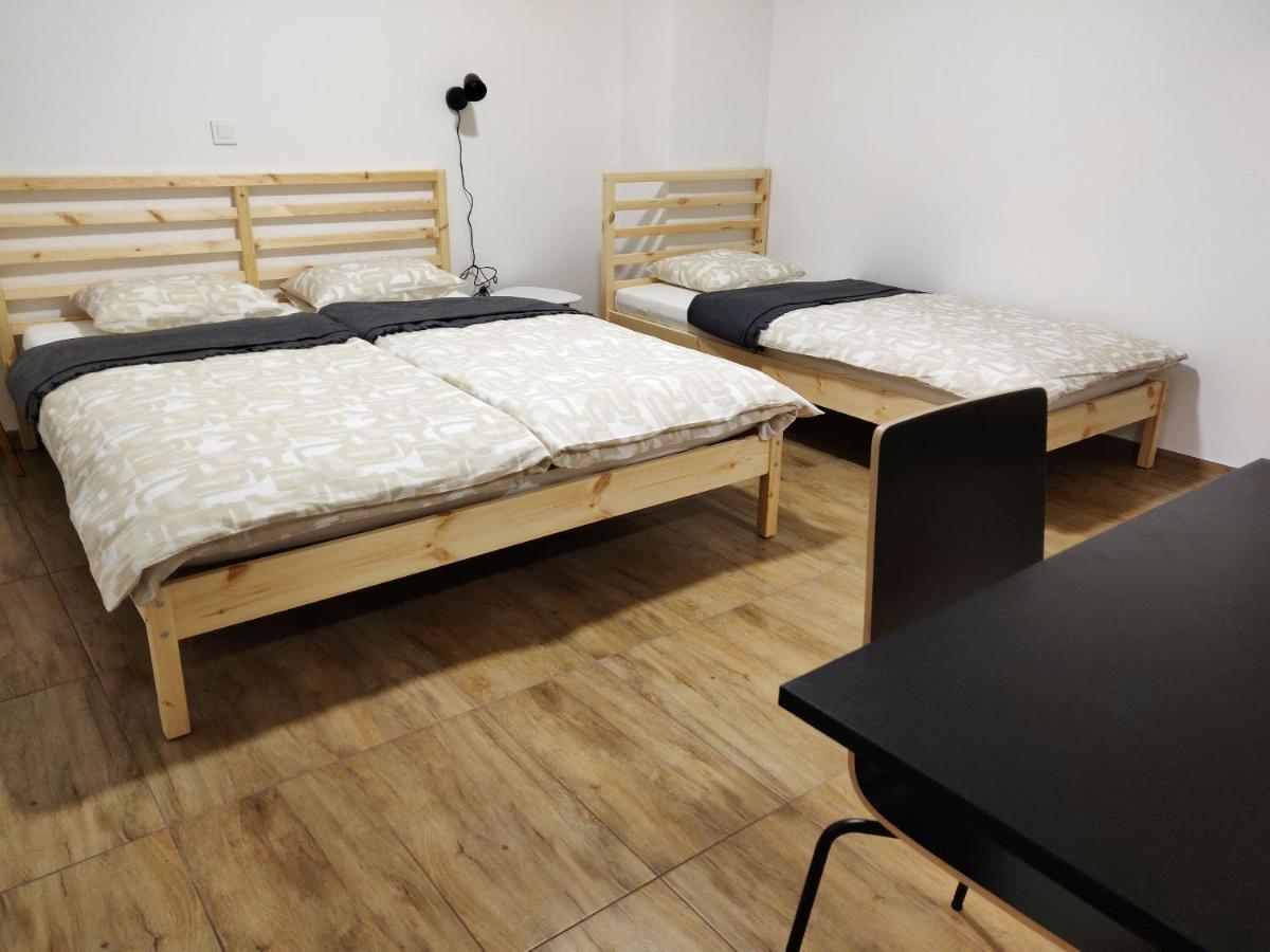 Pubyland Rooms & Apartments Rogatec المظهر الخارجي الصورة