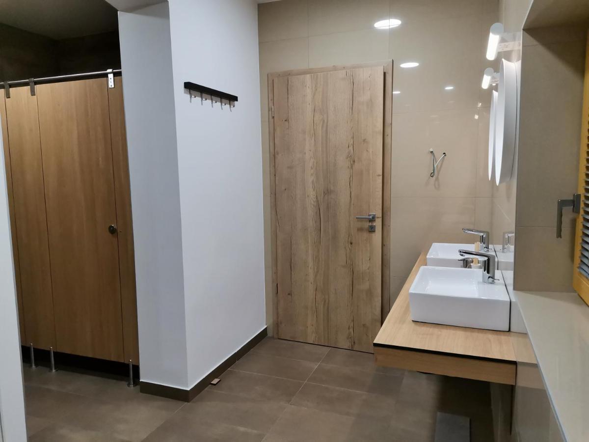 Pubyland Rooms & Apartments Rogatec المظهر الخارجي الصورة