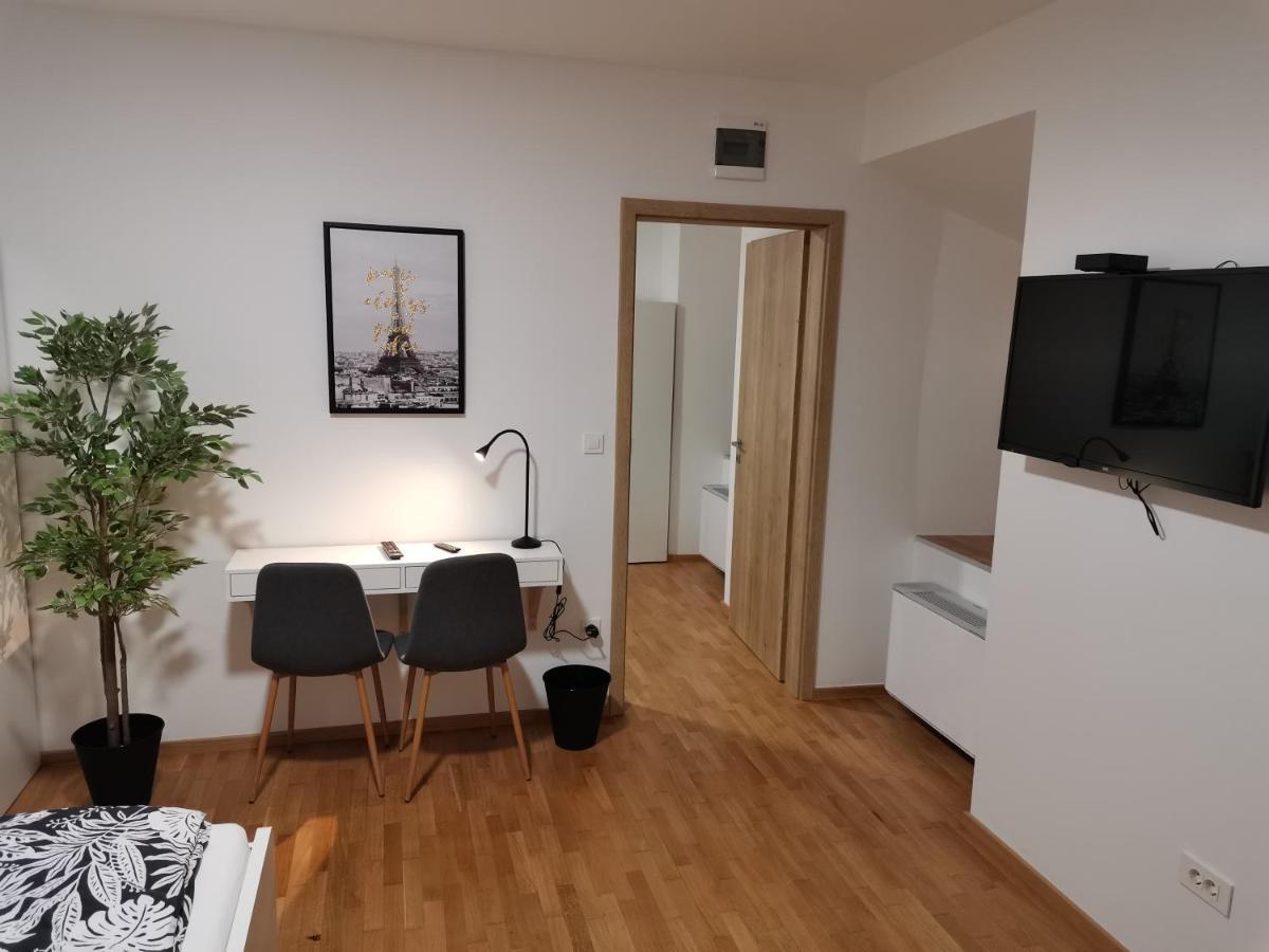 Pubyland Rooms & Apartments Rogatec المظهر الخارجي الصورة